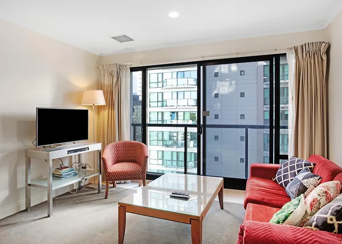 City Hideaway 1 Bedroom Apt With Pool, Gym And Parking