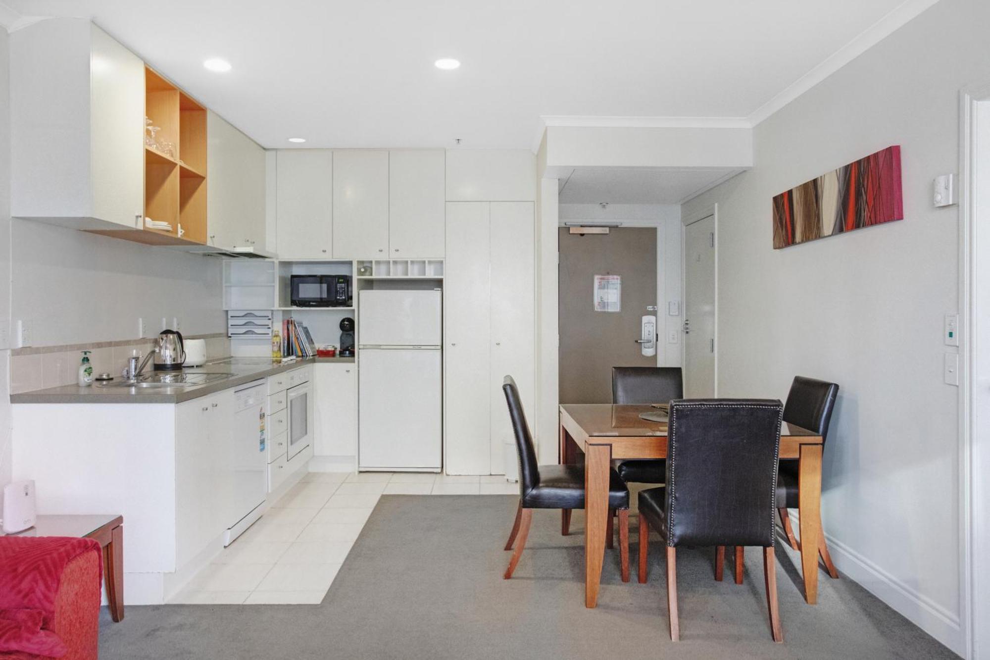 Hideaway 1 Bedroom With Pool, Gym And Parking Apartment Auckland